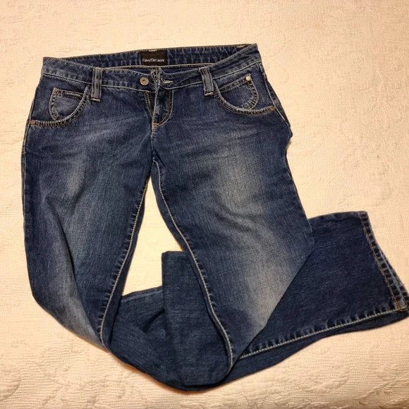 Calvin Klein blue jeans low rise, straight leg, size 8, unique back pockets - Picture 1 of 16